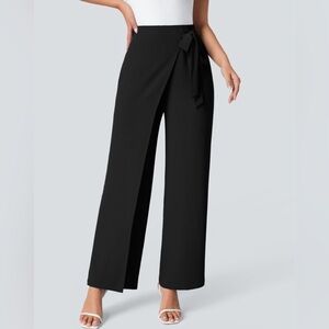 Like New Black Wide Leg Women's Pants with Front Tie Sash Detail (tall)